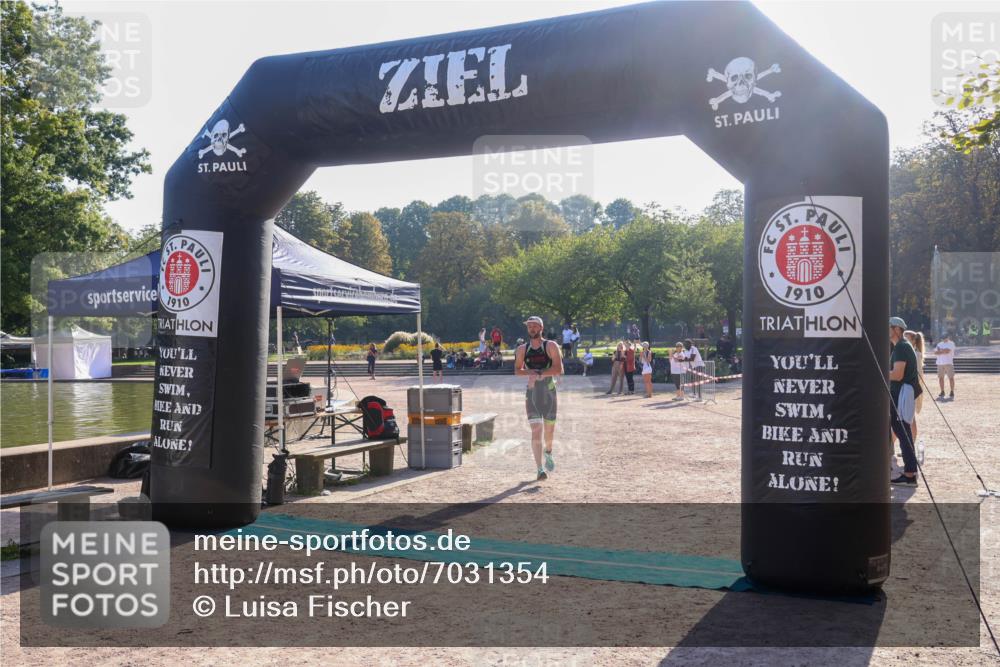 08.09.2024 - Stadtparktriathlon Luisa Fischer http://msf.ph/oto/7031354 08.09.2024 09:34:32 Ziel 69 meine-sportfotos.de