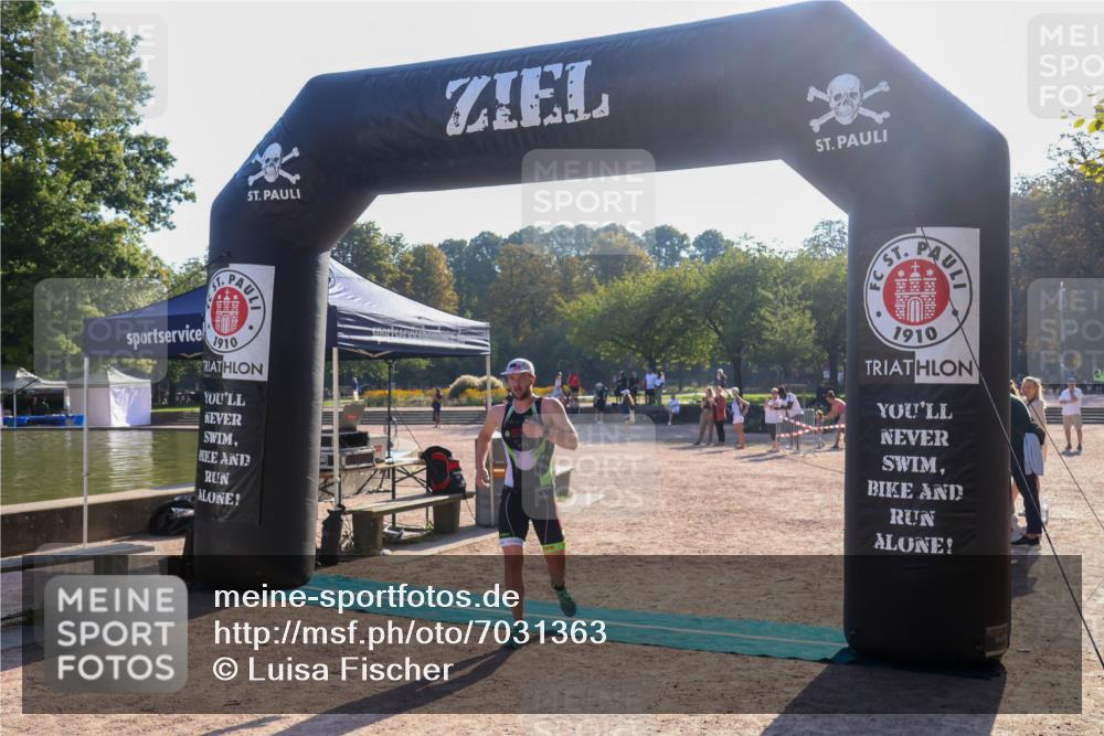 08.09.2024 - Stadtparktriathlon Luisa Fischer http://msf.ph/oto/7031363 08.09.2024 09:34:34 Ziel 69 meine-sportfotos.de