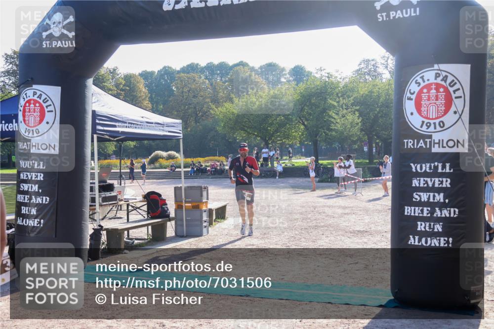 08.09.2024 - Stadtparktriathlon Luisa Fischer http://msf.ph/oto/7031506 08.09.2024 09:37:52 Ziel 5, 33 meine-sportfotos.de