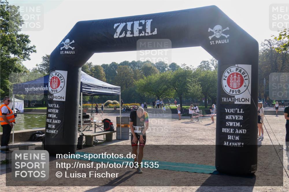 08.09.2024 - Stadtparktriathlon Luisa Fischer http://msf.ph/oto/7031535 08.09.2024 09:38:03 Ziel 19 meine-sportfotos.de