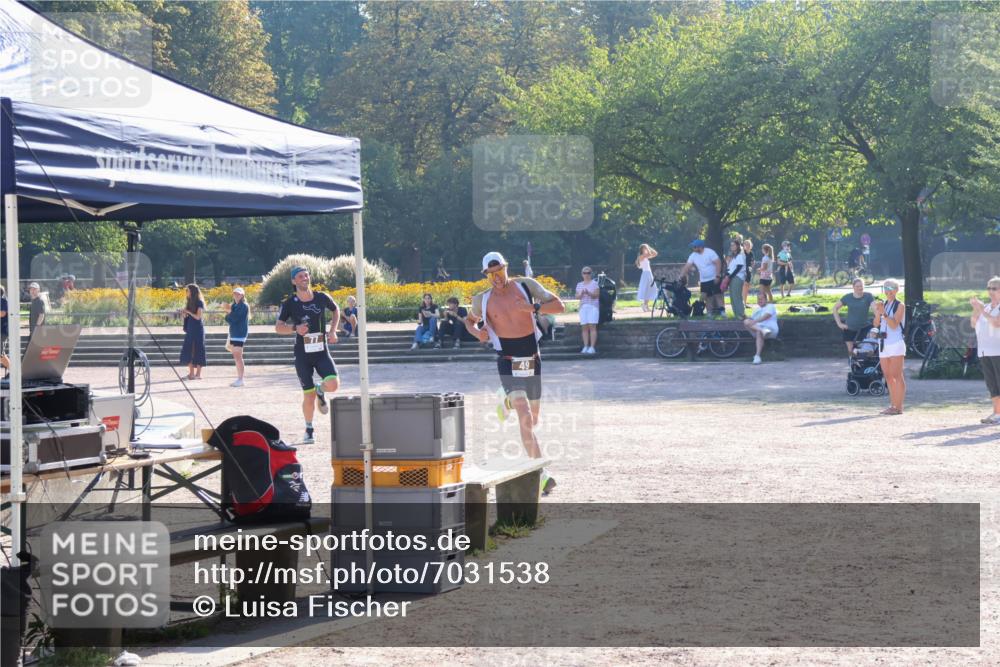 08.09.2024 - Stadtparktriathlon Luisa Fischer http://msf.ph/oto/7031538 08.09.2024 09:38:26 Ziel 49, 77 meine-sportfotos.de