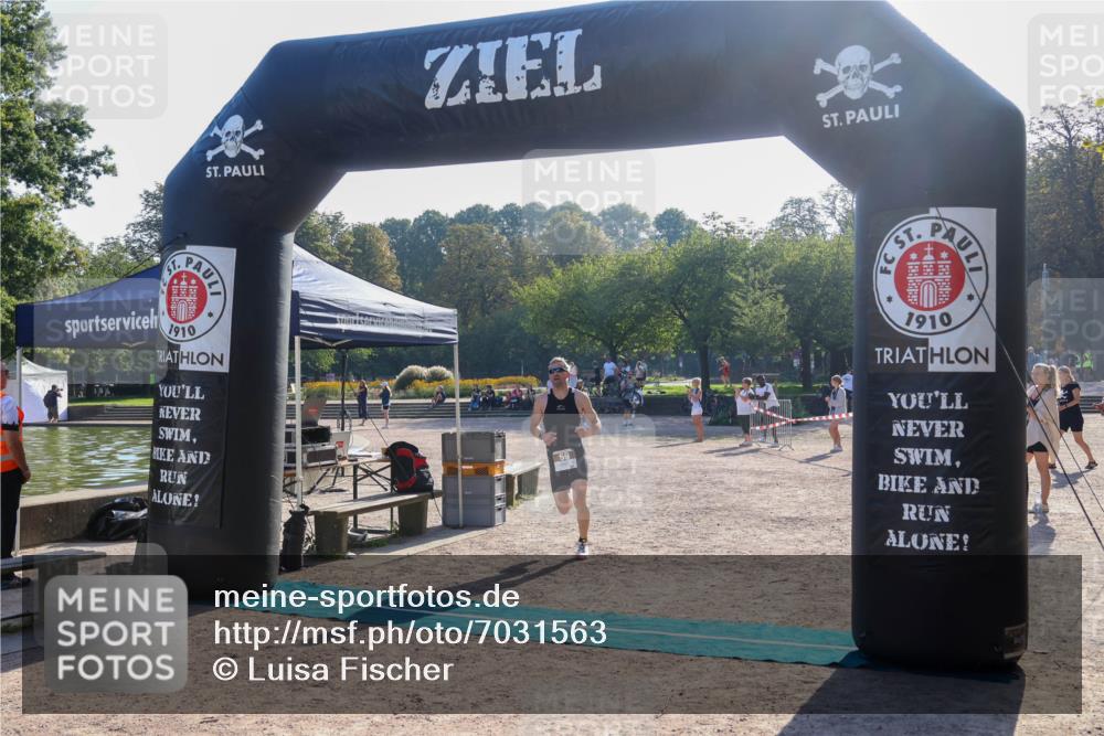 08.09.2024 - Stadtparktriathlon Luisa Fischer http://msf.ph/oto/7031563 08.09.2024 09:38:43 Ziel 51, 59 meine-sportfotos.de