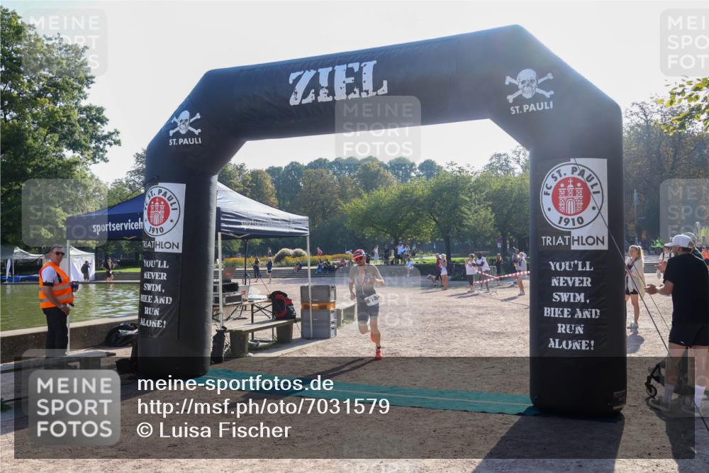 08.09.2024 - Stadtparktriathlon Luisa Fischer http://msf.ph/oto/7031579 08.09.2024 09:38:48 Ziel 51, 59 meine-sportfotos.de