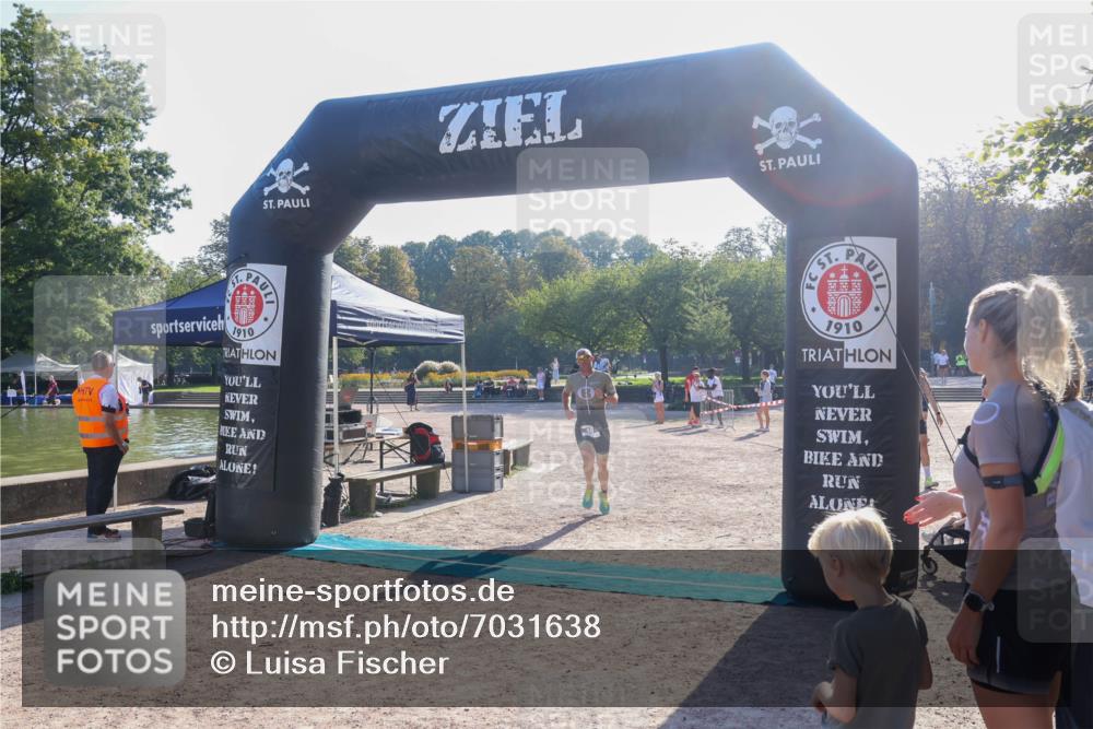 08.09.2024 - Stadtparktriathlon Luisa Fischer http://msf.ph/oto/7031638 08.09.2024 09:39:18 Ziel 48 meine-sportfotos.de
