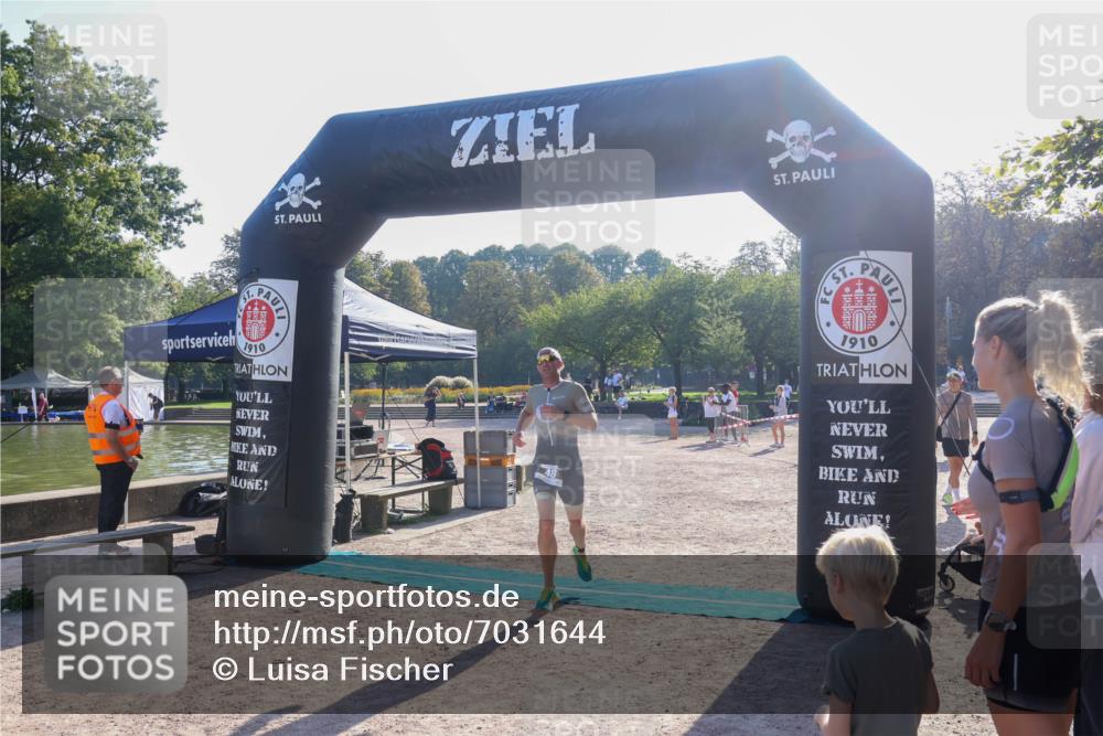 08.09.2024 - Stadtparktriathlon Luisa Fischer http://msf.ph/oto/7031644 08.09.2024 09:39:19 Ziel 48 meine-sportfotos.de