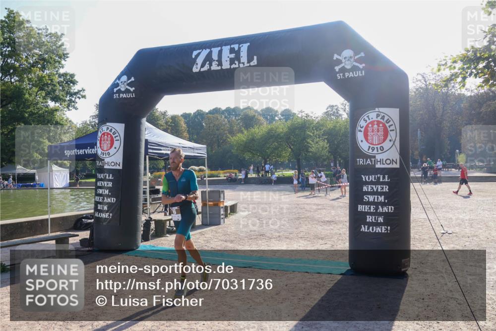 08.09.2024 - Stadtparktriathlon Luisa Fischer http://msf.ph/oto/7031736 08.09.2024 09:40:52 Ziel 66 meine-sportfotos.de