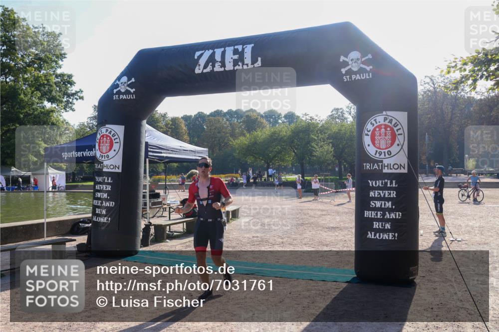08.09.2024 - Stadtparktriathlon Luisa Fischer http://msf.ph/oto/7031761 08.09.2024 09:41:23 Ziel 31, 39 meine-sportfotos.de