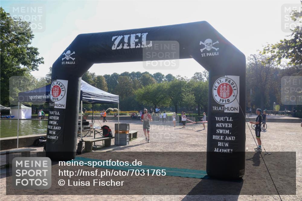 08.09.2024 - Stadtparktriathlon Luisa Fischer http://msf.ph/oto/7031765 08.09.2024 09:41:26 Ziel 31, 39 meine-sportfotos.de