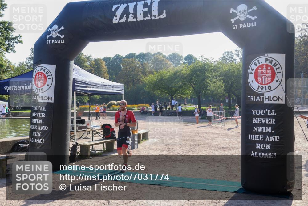 08.09.2024 - Stadtparktriathlon Luisa Fischer http://msf.ph/oto/7031774 08.09.2024 09:41:28 Ziel 31, 39 meine-sportfotos.de