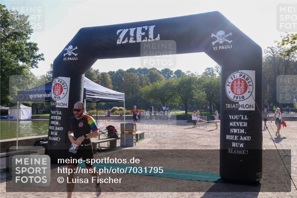 08.09.2024 - Stadtparktriathlon Luisa Fischer http://msf.ph/oto/7031795 08.09.2024 09:41:37 Ziel 29, 41 meine-sportfotos.de