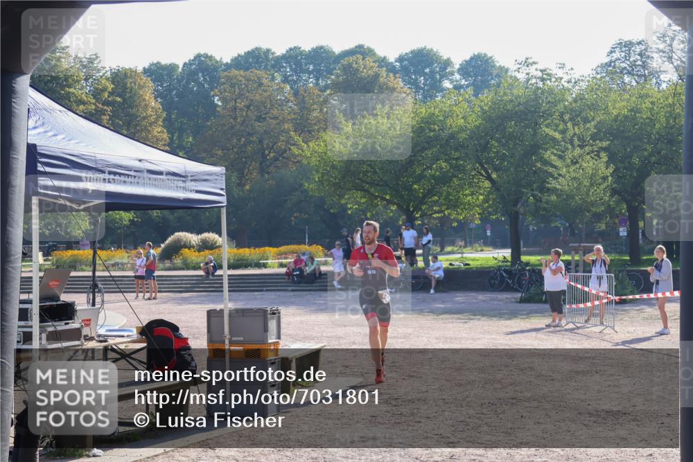 08.09.2024 - Stadtparktriathlon Luisa Fischer http://msf.ph/oto/7031801 08.09.2024 09:41:38 Ziel 29, 41 meine-sportfotos.de