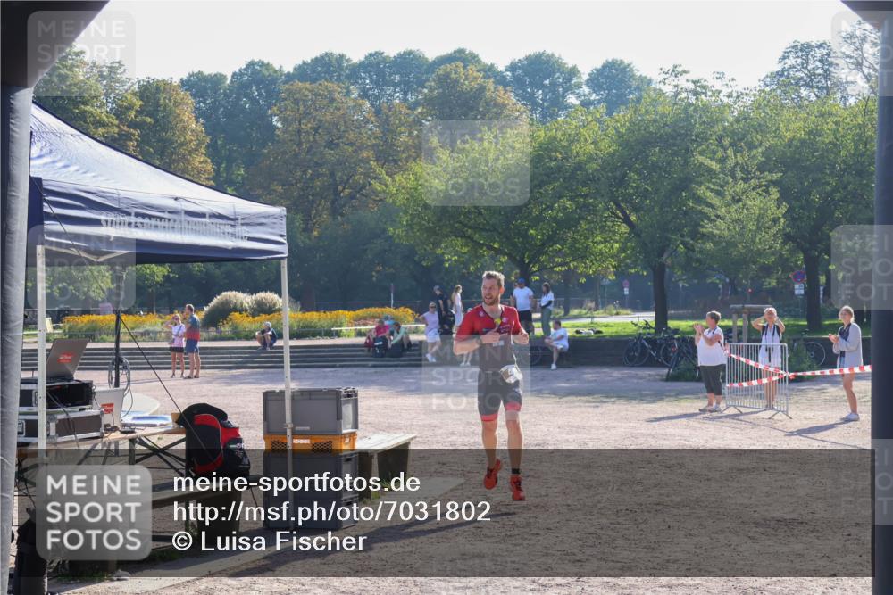 08.09.2024 - Stadtparktriathlon Luisa Fischer http://msf.ph/oto/7031802 08.09.2024 09:41:38 Ziel 29, 41 meine-sportfotos.de