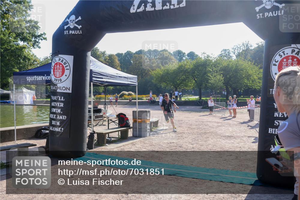 08.09.2024 - Stadtparktriathlon Luisa Fischer http://msf.ph/oto/7031851 08.09.2024 09:42:09 Ziel 76, 85 meine-sportfotos.de