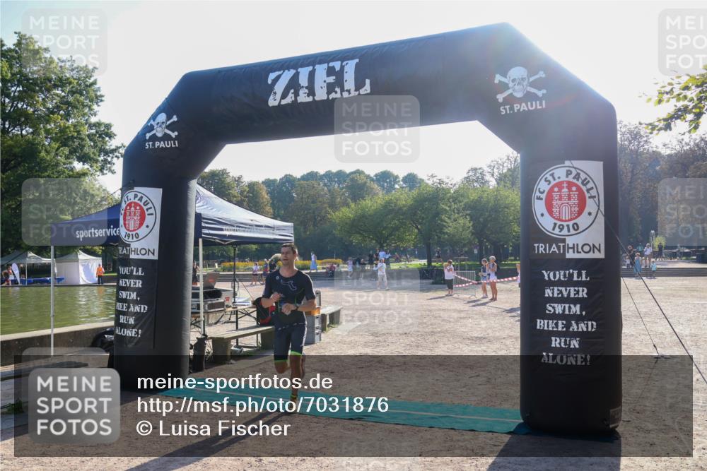 08.09.2024 - Stadtparktriathlon Luisa Fischer http://msf.ph/oto/7031876 08.09.2024 09:42:23 Ziel 22, 75 meine-sportfotos.de