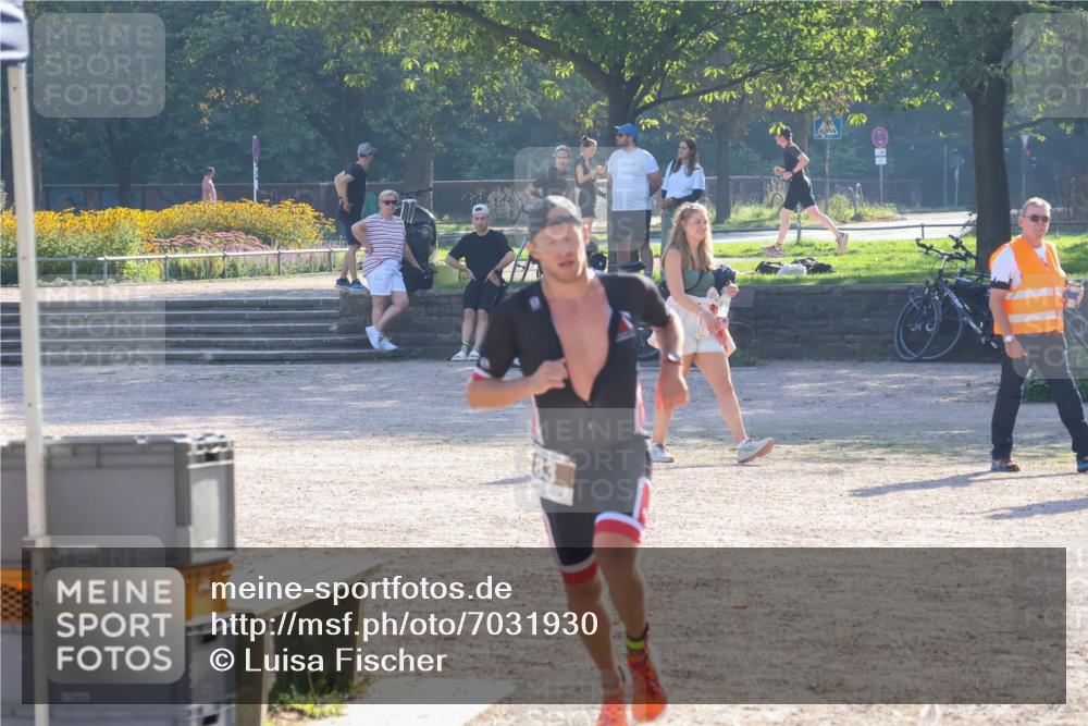 08.09.2024 - Stadtparktriathlon Luisa Fischer http://msf.ph/oto/7031930 08.09.2024 09:42:56 Ziel 83 meine-sportfotos.de