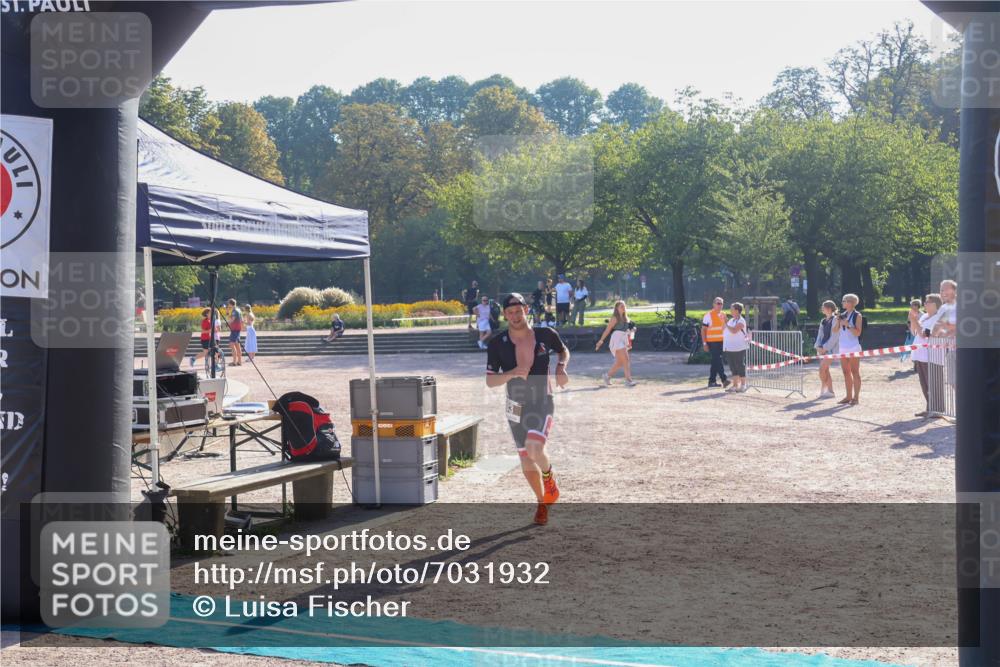 08.09.2024 - Stadtparktriathlon Luisa Fischer http://msf.ph/oto/7031932 08.09.2024 09:42:56 Ziel 83 meine-sportfotos.de