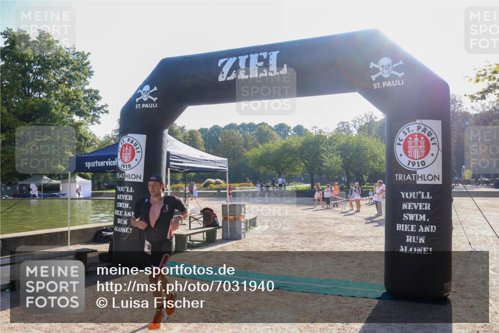 08.09.2024 - Stadtparktriathlon Luisa Fischer http://msf.ph/oto/7031940 08.09.2024 09:42:58 Ziel 83 meine-sportfotos.de