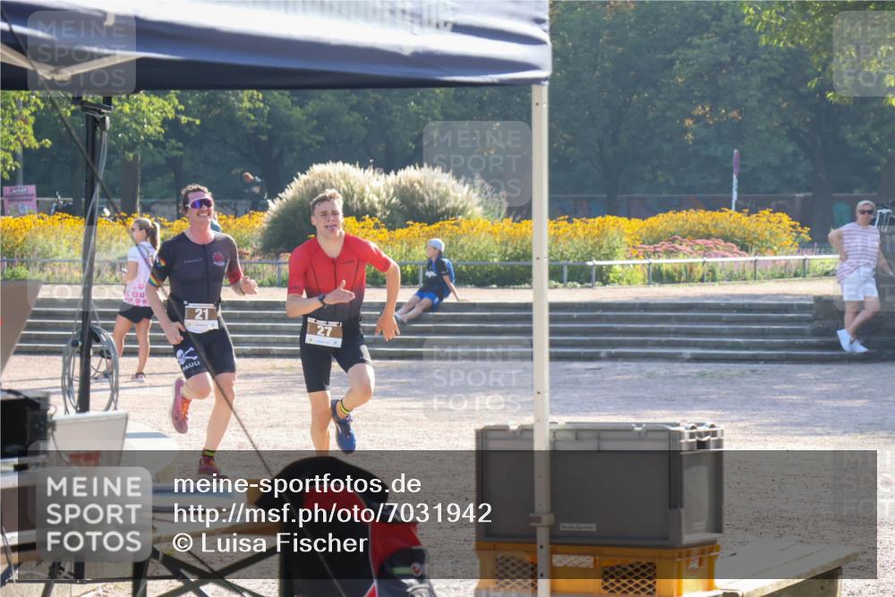 08.09.2024 - Stadtparktriathlon Luisa Fischer http://msf.ph/oto/7031942 08.09.2024 09:43:08 Ziel 21, 27 meine-sportfotos.de