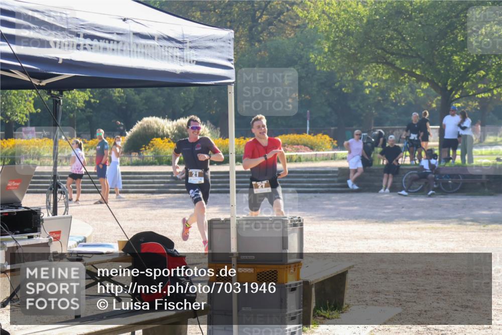08.09.2024 - Stadtparktriathlon Luisa Fischer http://msf.ph/oto/7031946 08.09.2024 09:43:09 Ziel 21, 27 meine-sportfotos.de