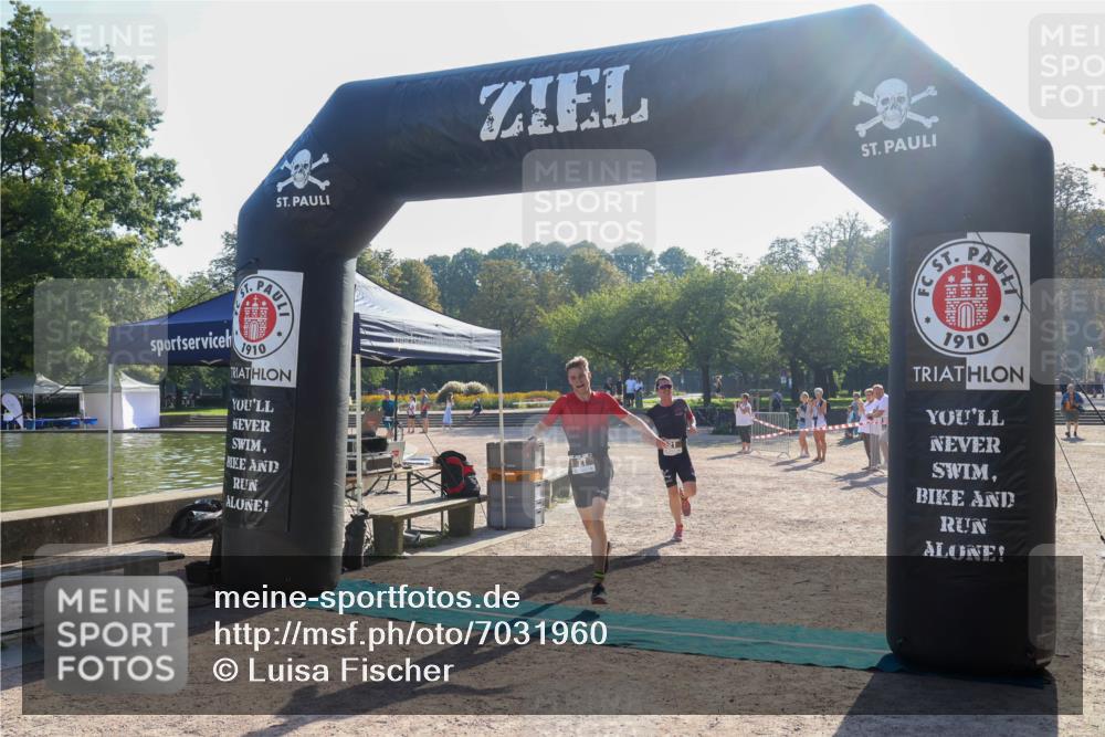 08.09.2024 - Stadtparktriathlon Luisa Fischer http://msf.ph/oto/7031960 08.09.2024 09:43:11 Ziel 21, 27, 63 meine-sportfotos.de