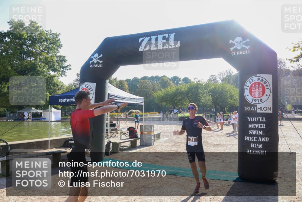 08.09.2024 - Stadtparktriathlon Luisa Fischer http://msf.ph/oto/7031970 08.09.2024 09:43:13 Ziel 21, 27, 63 meine-sportfotos.de