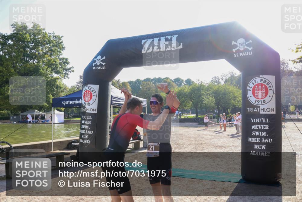 08.09.2024 - Stadtparktriathlon Luisa Fischer http://msf.ph/oto/7031975 08.09.2024 09:43:14 Ziel 21, 27, 63 meine-sportfotos.de