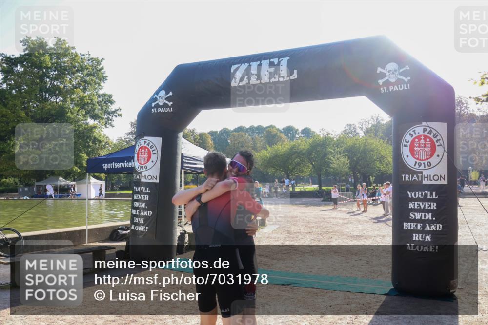08.09.2024 - Stadtparktriathlon Luisa Fischer http://msf.ph/oto/7031978 08.09.2024 09:43:14 Ziel 21, 27, 63 meine-sportfotos.de