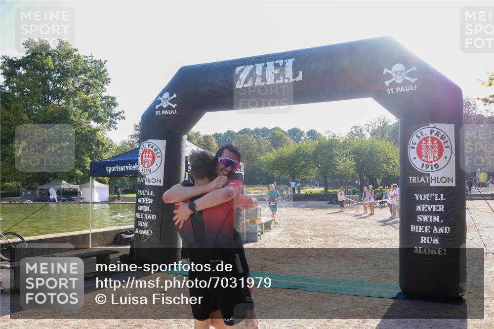 08.09.2024 - Stadtparktriathlon Luisa Fischer http://msf.ph/oto/7031979 08.09.2024 09:43:15 Ziel 21, 27, 63 meine-sportfotos.de