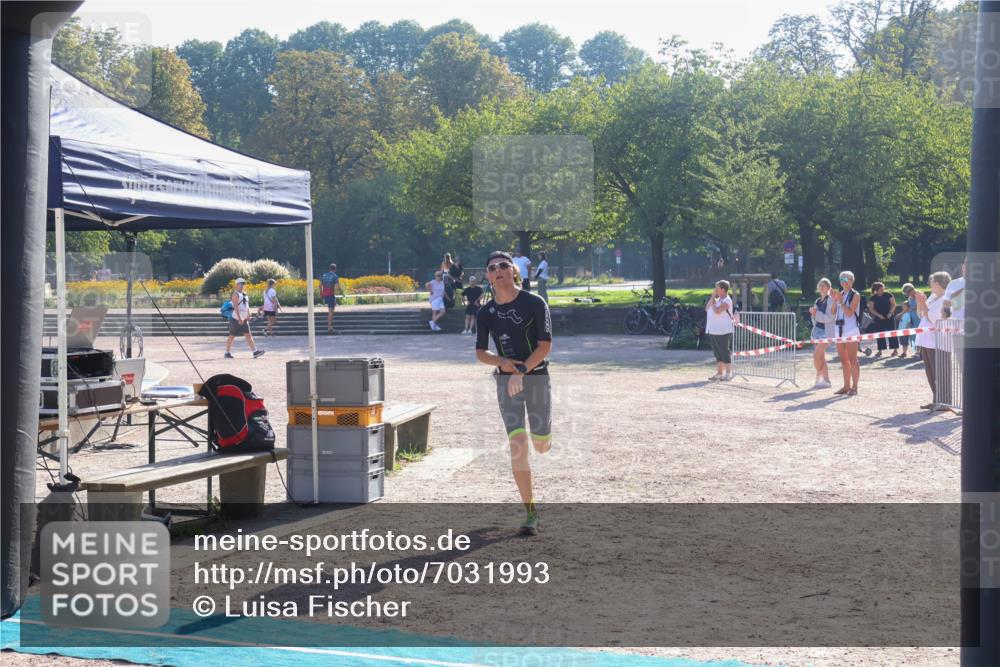 08.09.2024 - Stadtparktriathlon Luisa Fischer http://msf.ph/oto/7031993 08.09.2024 09:43:22 Ziel 63, 80 meine-sportfotos.de