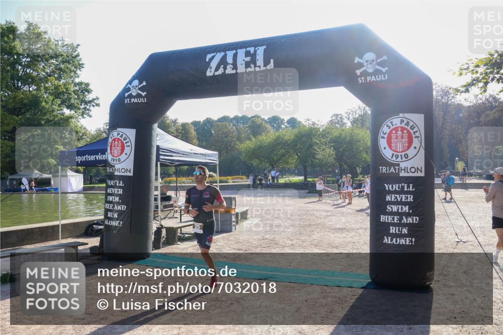 08.09.2024 - Stadtparktriathlon Luisa Fischer http://msf.ph/oto/7032018 08.09.2024 09:43:45 Ziel 25 meine-sportfotos.de