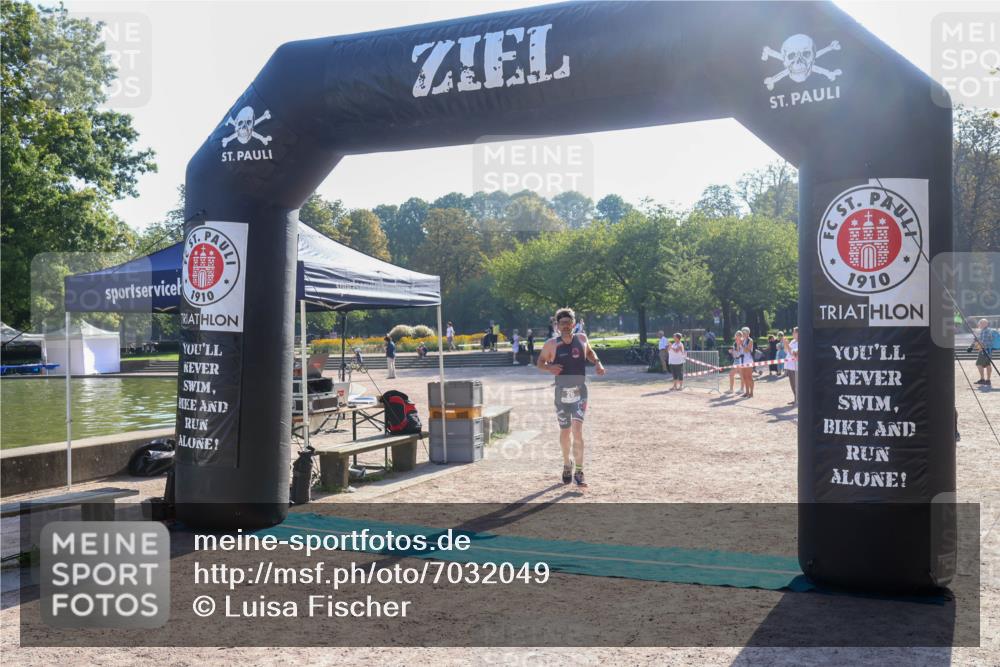 08.09.2024 - Stadtparktriathlon Luisa Fischer http://msf.ph/oto/7032049 08.09.2024 09:44:14 Ziel 26 meine-sportfotos.de