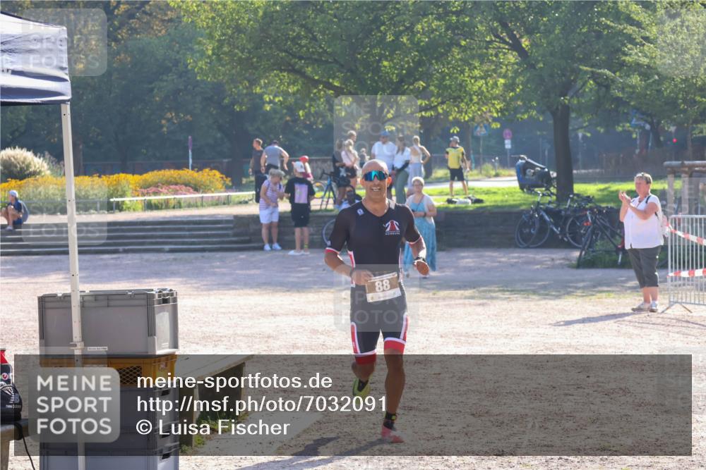 08.09.2024 - Stadtparktriathlon Luisa Fischer http://msf.ph/oto/7032091 08.09.2024 09:44:46 Ziel 88 meine-sportfotos.de