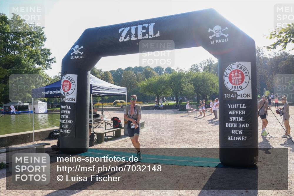 08.09.2024 - Stadtparktriathlon Luisa Fischer http://msf.ph/oto/7032148 08.09.2024 09:46:10 Ziel 45 meine-sportfotos.de