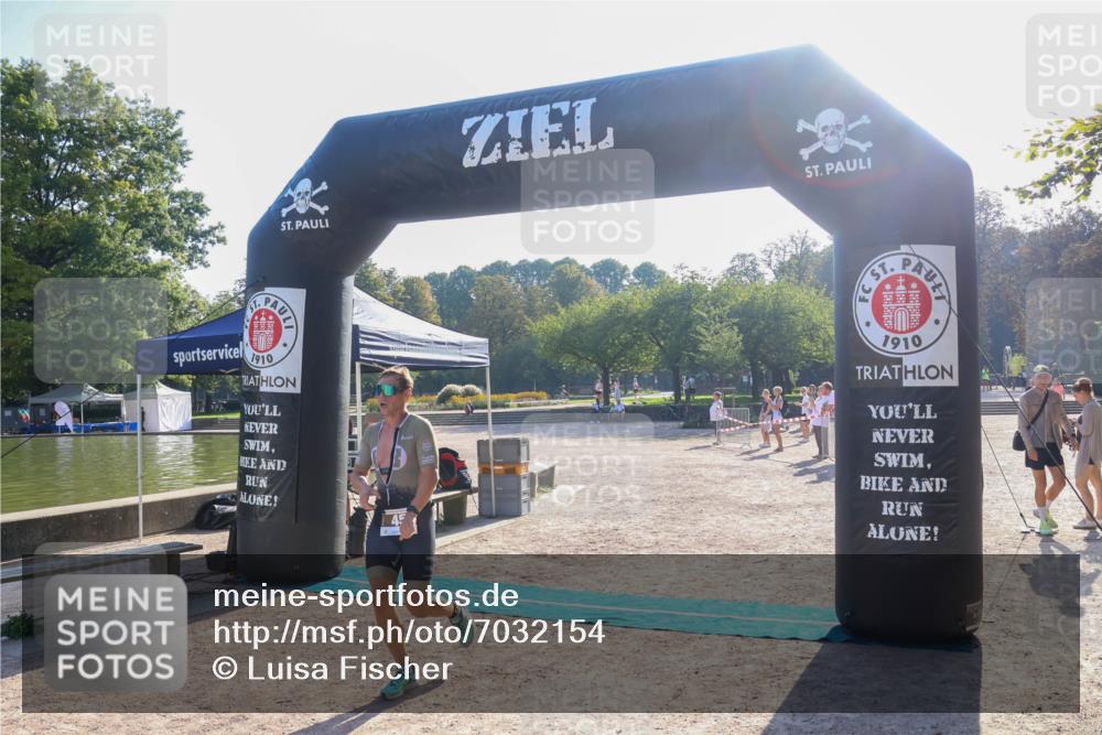 08.09.2024 - Stadtparktriathlon Luisa Fischer http://msf.ph/oto/7032154 08.09.2024 09:46:11 Ziel 45 meine-sportfotos.de
