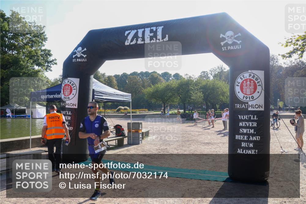 08.09.2024 - Stadtparktriathlon Luisa Fischer http://msf.ph/oto/7032174 08.09.2024 09:46:26 Ziel 4 meine-sportfotos.de