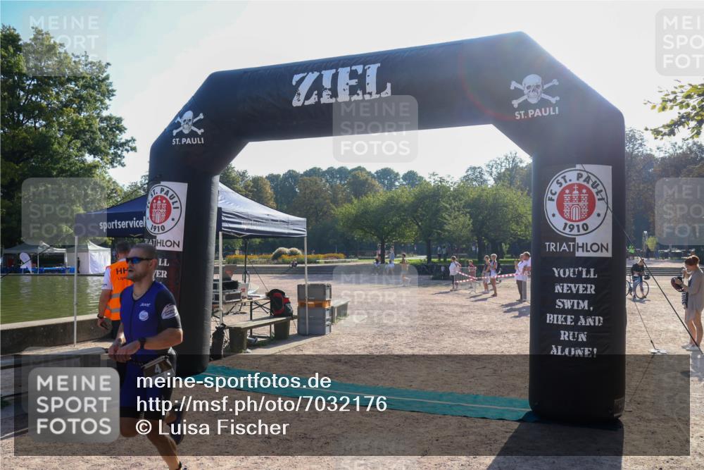 08.09.2024 - Stadtparktriathlon Luisa Fischer http://msf.ph/oto/7032176 08.09.2024 09:46:27 Ziel 4 meine-sportfotos.de