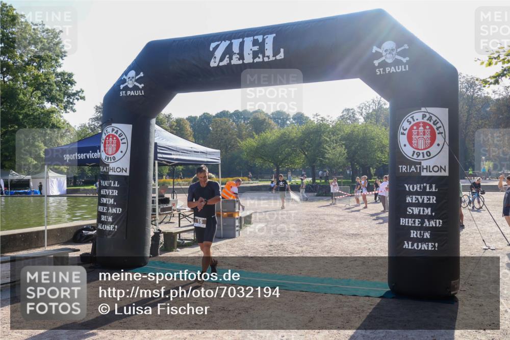 08.09.2024 - Stadtparktriathlon Luisa Fischer http://msf.ph/oto/7032194 08.09.2024 09:46:44 Ziel 15 meine-sportfotos.de
