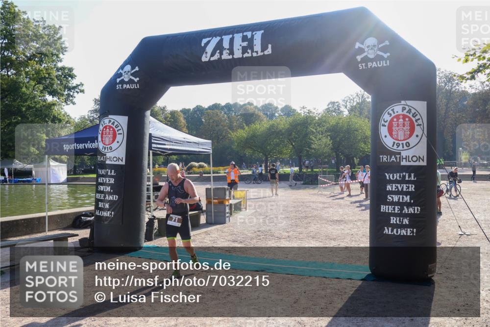 08.09.2024 - Stadtparktriathlon Luisa Fischer http://msf.ph/oto/7032215 08.09.2024 09:47:00 Ziel 71 meine-sportfotos.de
