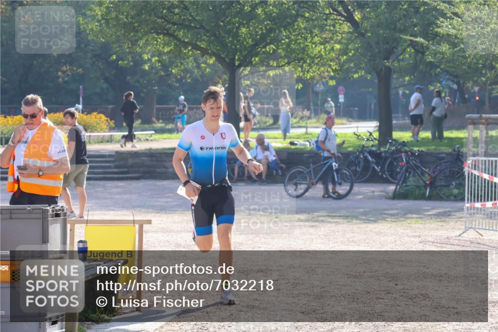 08.09.2024 - Stadtparktriathlon Luisa Fischer http://msf.ph/oto/7032218 08.09.2024 09:47:05 Ziel 71, 89 meine-sportfotos.de