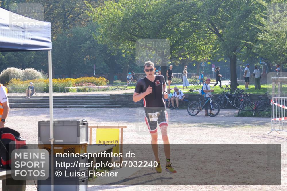 08.09.2024 - Stadtparktriathlon Luisa Fischer http://msf.ph/oto/7032240 08.09.2024 09:47:12 Ziel 82, 89 meine-sportfotos.de