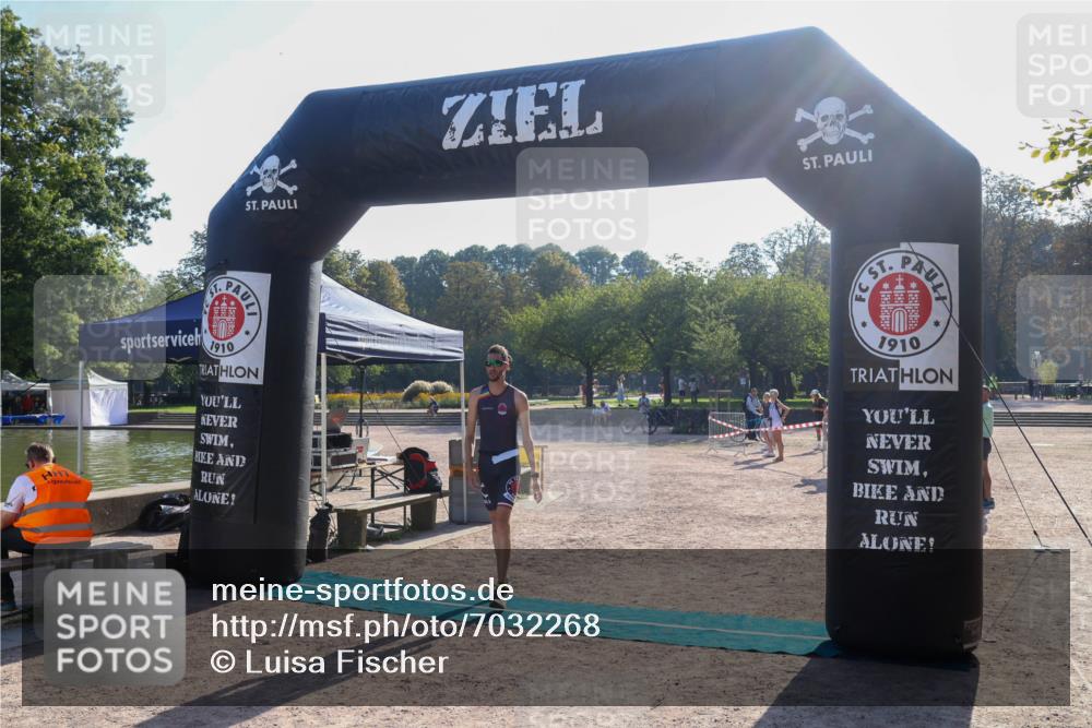 08.09.2024 - Stadtparktriathlon Luisa Fischer http://msf.ph/oto/7032268 08.09.2024 09:47:47 Ziel 28 meine-sportfotos.de