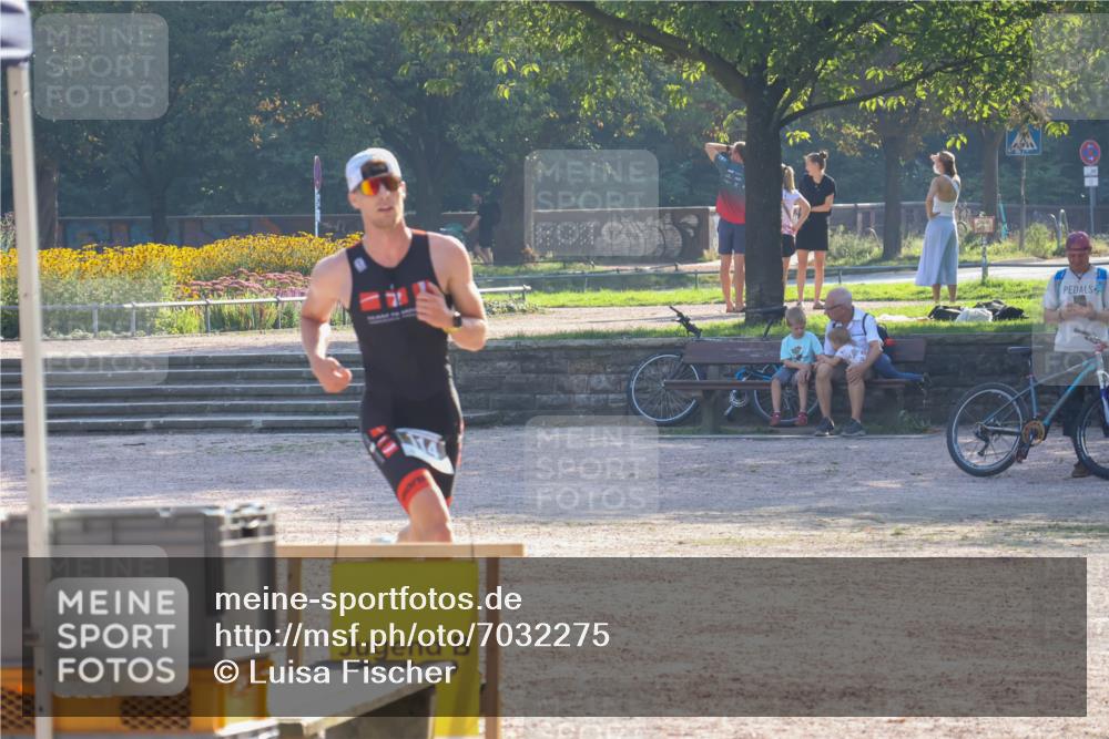 08.09.2024 - Stadtparktriathlon Luisa Fischer http://msf.ph/oto/7032275 08.09.2024 09:47:53 Ziel 28, 114 meine-sportfotos.de