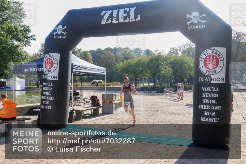 08.09.2024 - Stadtparktriathlon Luisa Fischer http://msf.ph/oto/7032287 08.09.2024 09:47:55 Ziel 114 meine-sportfotos.de