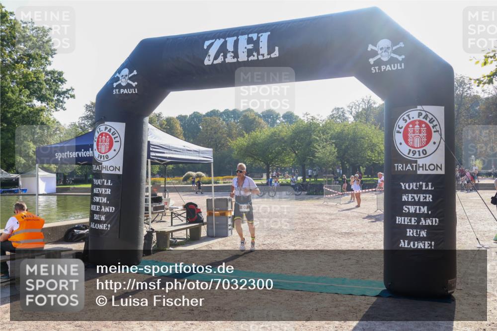 08.09.2024 - Stadtparktriathlon Luisa Fischer http://msf.ph/oto/7032300 08.09.2024 09:48:34 Ziel 60 meine-sportfotos.de