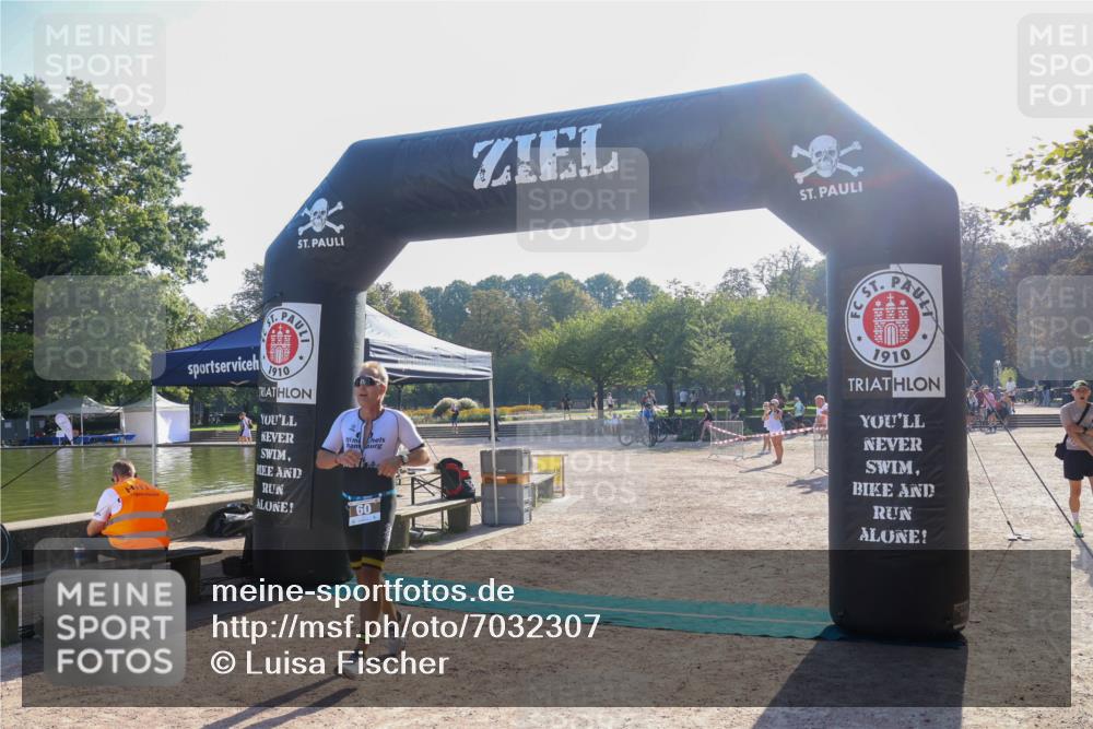 08.09.2024 - Stadtparktriathlon Luisa Fischer http://msf.ph/oto/7032307 08.09.2024 09:48:35 Ziel 60 meine-sportfotos.de