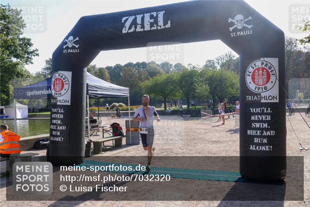 08.09.2024 - Stadtparktriathlon Luisa Fischer http://msf.ph/oto/7032320 08.09.2024 09:48:48 Ziel 18 meine-sportfotos.de