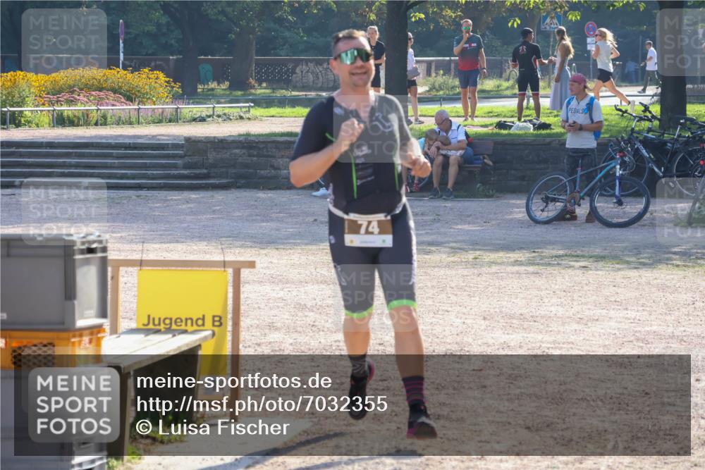 08.09.2024 - Stadtparktriathlon Luisa Fischer http://msf.ph/oto/7032355 08.09.2024 09:49:39 Ziel 61, 74 meine-sportfotos.de