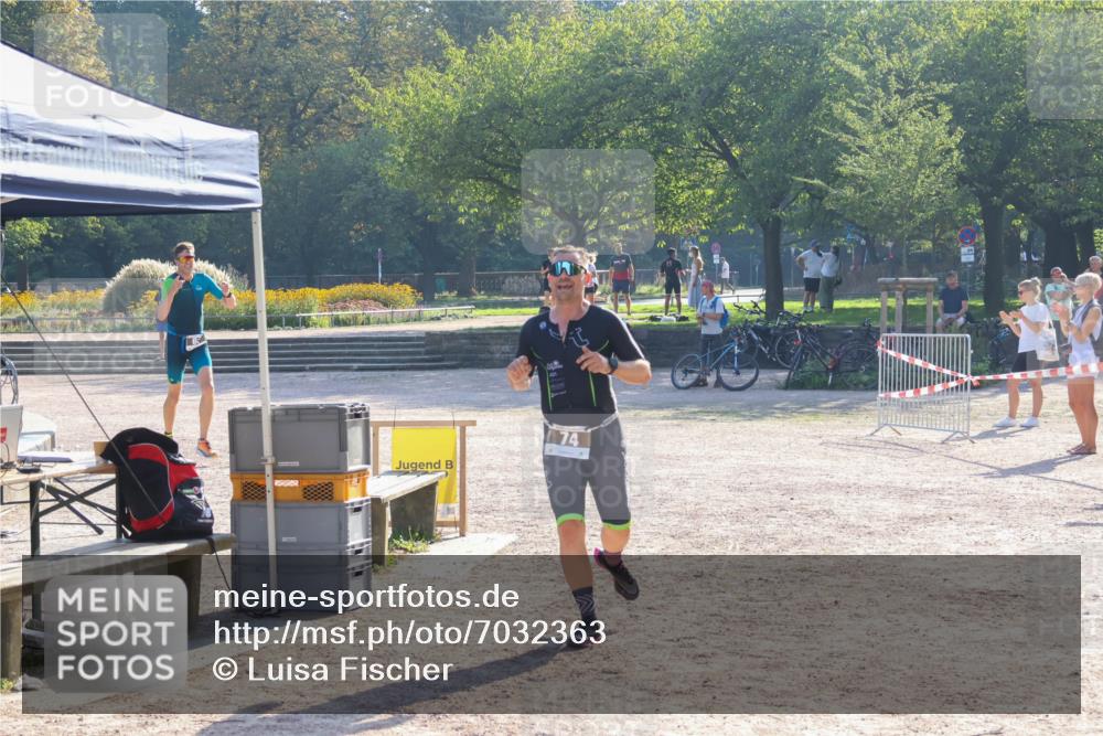 08.09.2024 - Stadtparktriathlon Luisa Fischer http://msf.ph/oto/7032363 08.09.2024 09:49:40 Ziel 61, 74 meine-sportfotos.de