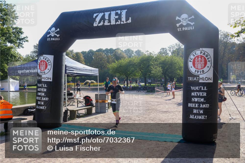 08.09.2024 - Stadtparktriathlon Luisa Fischer http://msf.ph/oto/7032367 08.09.2024 09:49:41 Ziel 61, 72, 74 meine-sportfotos.de