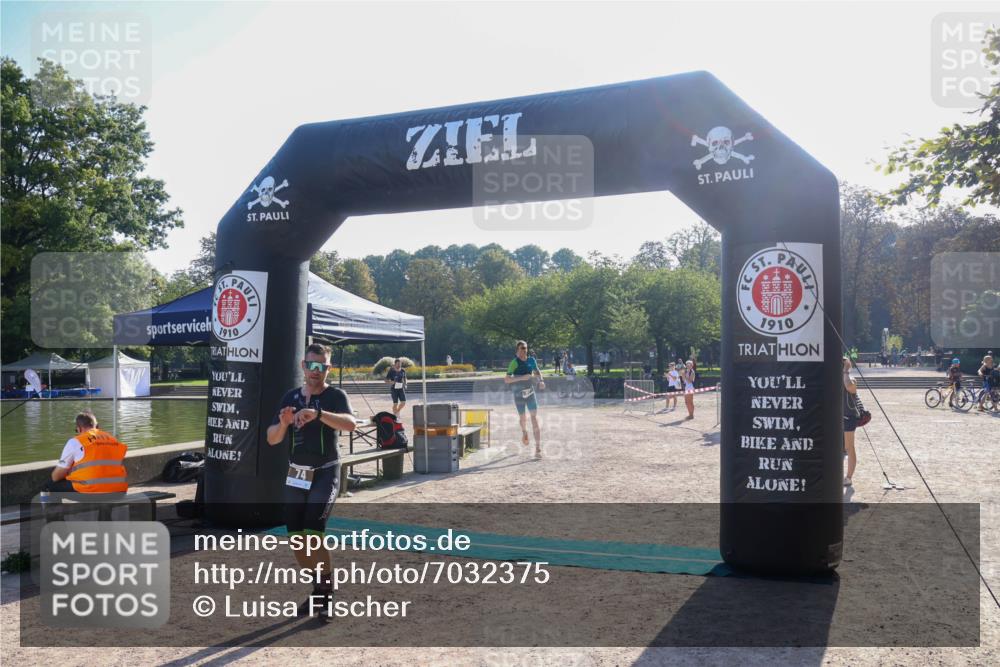 08.09.2024 - Stadtparktriathlon Luisa Fischer http://msf.ph/oto/7032375 08.09.2024 09:49:42 Ziel 61, 72, 74 meine-sportfotos.de